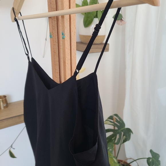 Aritzia black silk cami NWT - Picture 9 of 12